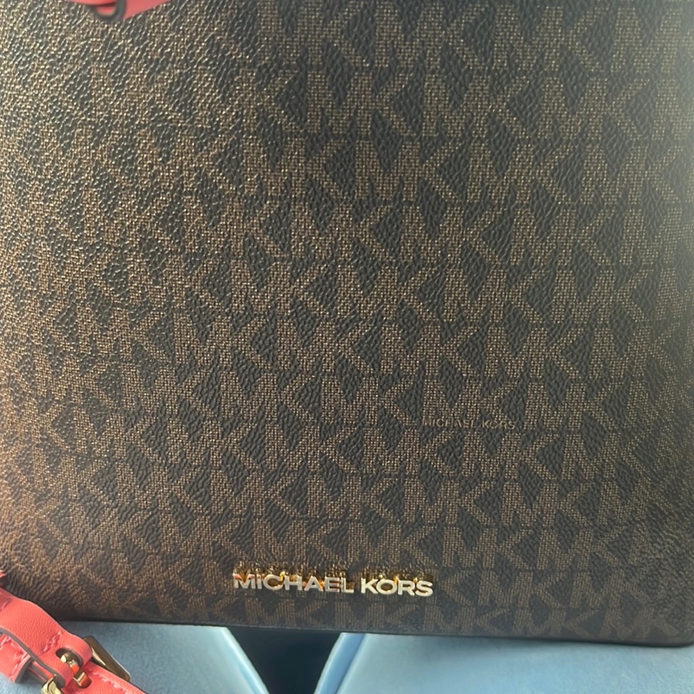 Mk purse 2022